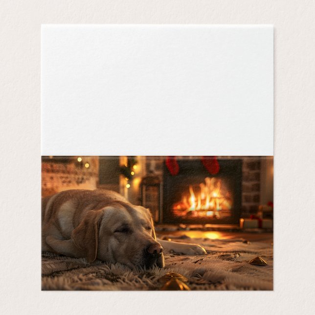 Carte de cheminée confortable du Labrador (Outside Unfolded)