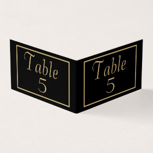 Carte de chiffres de table noire pour la typograph
