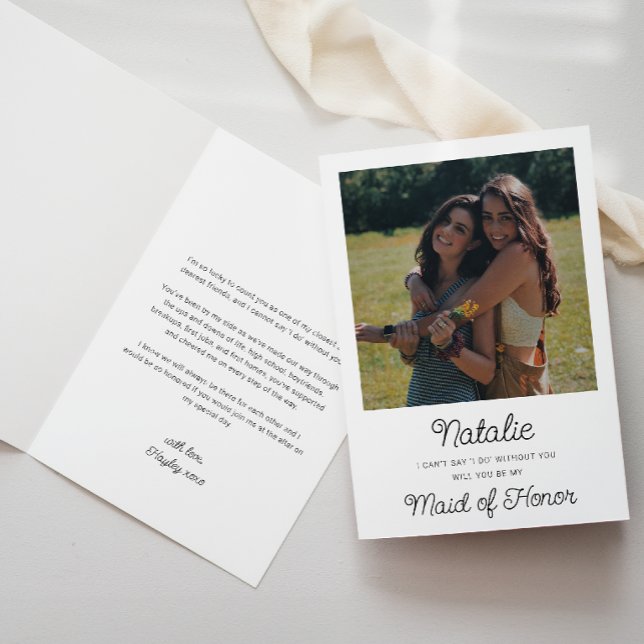 Carte de demande de témoin de mariage pliée avec p (Maid of Honor Proposal Card Photo)