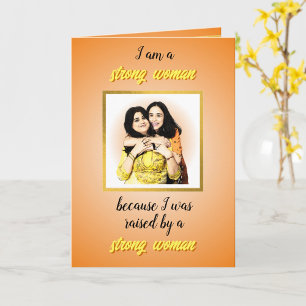 Carte de fête des mères d'une fille adulte à sa mè