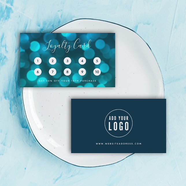 Carte De Fidélité Calligraphie moderne tendance Aqua Blue Bokeh Lumi (Créateur téléchargé)