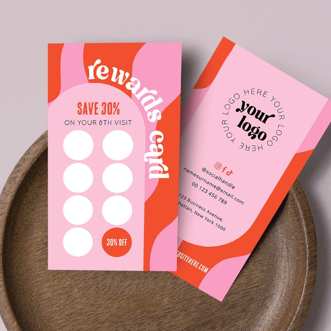 Carte De Fidélité Retro rose et rouge Unique Salon de Beauté Spa (Trendy business loyalty cards in red and pink with retro fonts and your logo)