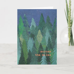 Carte de forêt d'arbres de Noël enneigés, à traver