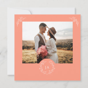 Carte de mariage à monogramme pêche "Save The Date