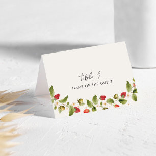 Carte de mariage de la fraise sauvage douce rouge