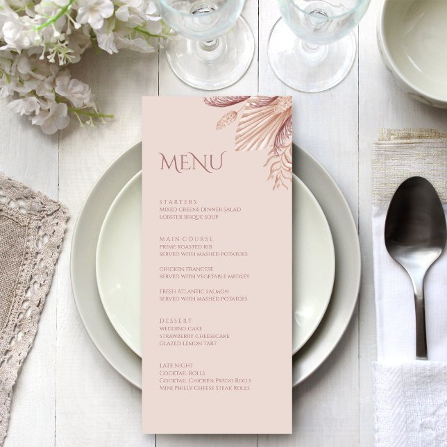 Carte de menu Boho Blush Pampas Grass Mariage (Boho Blush Pampas Grass Wedding Menu Card on a white wedding table)