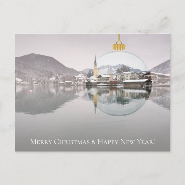 Carte de Noël avec église d'hiver et boule de Noël (Devant)