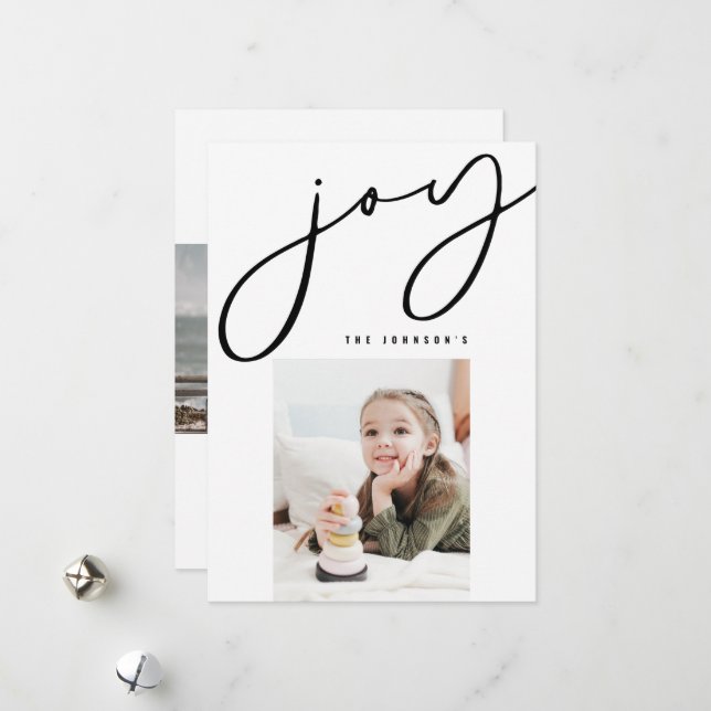 Carte de Noël Joy Minimalist Family Photo (Devant/Arrière en situation)