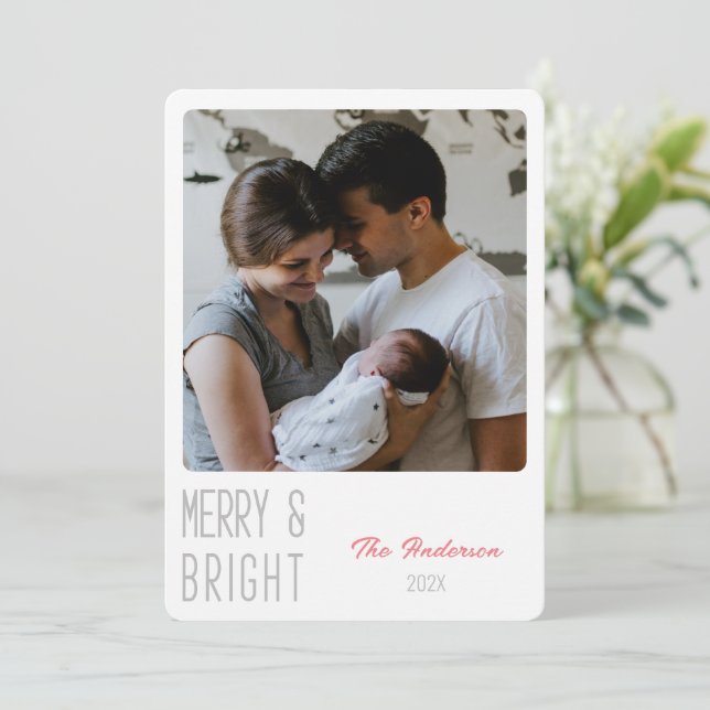 Carte de Noël personnalisée Joyeuse et brillante (Debout devant)