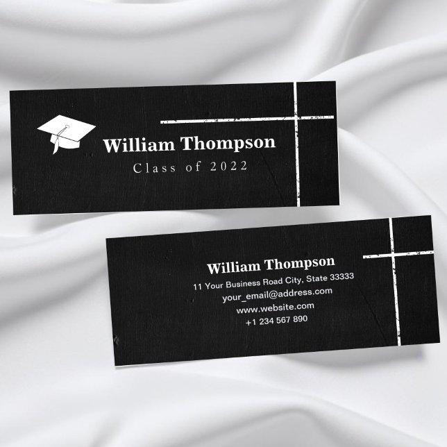 Carte de nom de graduation Noir et blanc de la cal (Créateur téléchargé)