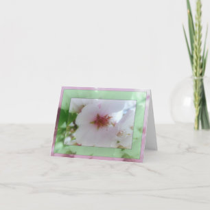 Carte de note blanche de réflexions de fleurs de
