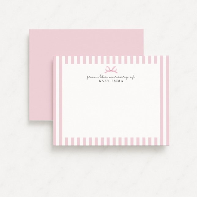 Carte de note de la pouponnière de bébé rose rayée (Créateur téléchargé)