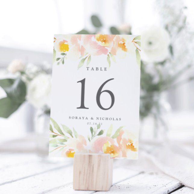 Carte de numéro de table personnalisée Airy Floral (Créateur téléchargé)