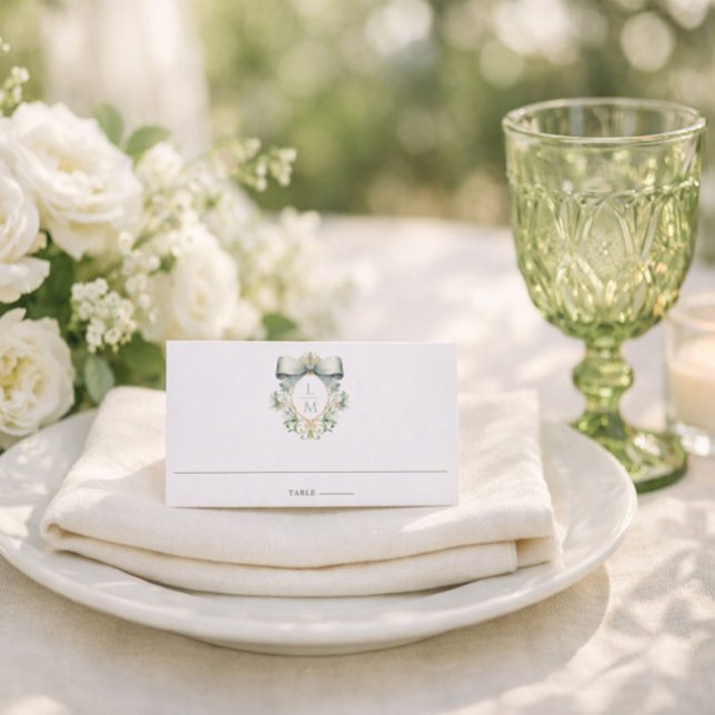 Carte De Placement Elegant Crest w/ Sage Green Bow | Monogram Wedding (Créateur téléchargé)