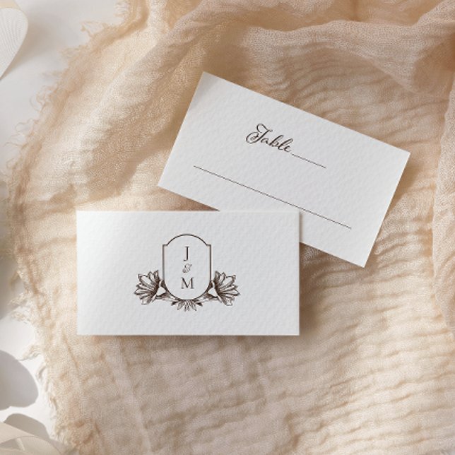 Carte De Placement Élégante calligraphie Botanique Monogramme Crest (Créateur téléchargé)