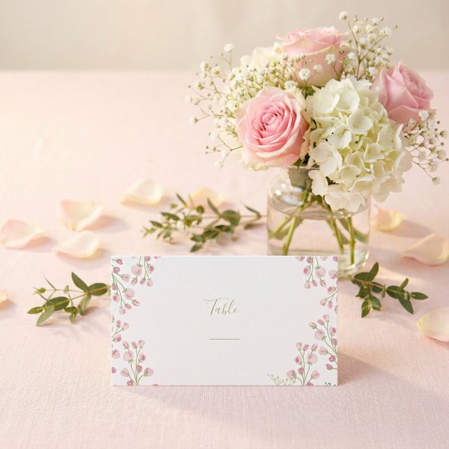 Carte De Placement Fleurs roses, numéro de table de script vert (Pink flowers, green script table number place card.)