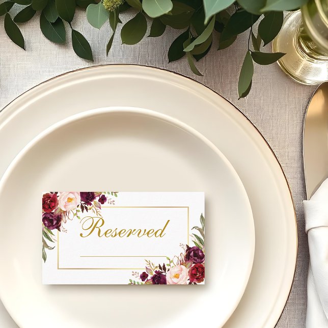 Carte De Placement Floral Burgundy Gold Mariage Réservé Nom d'écritur (Customize to change text color, style or to add more text to front or back.)