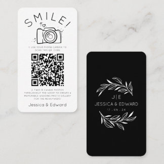Carte De Placement Photos mémorables Qr Code Black Chic Modern Mariag