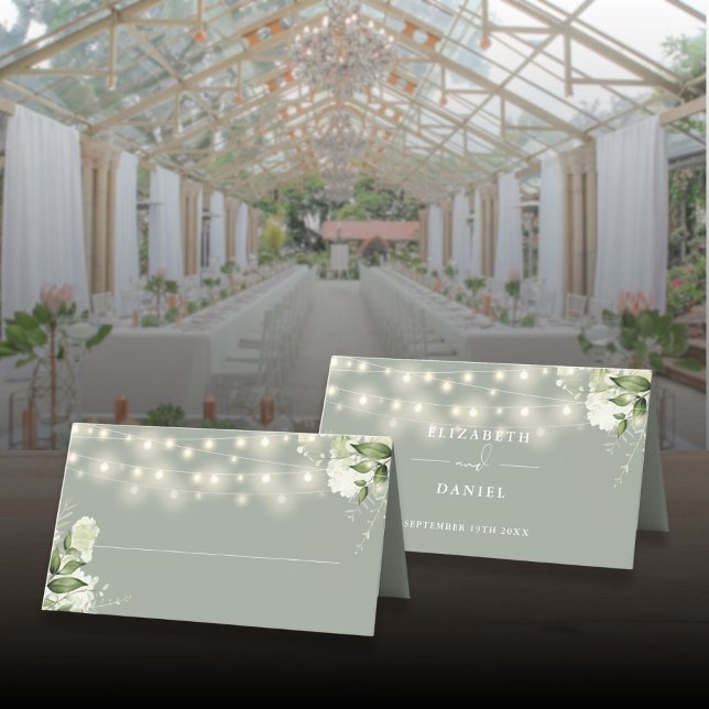Carte De Placement Sage Vert Floral Verdure Chaîne Lumières Mariage (Sage Green Floral Greenery String Lights Wedding Place Card)