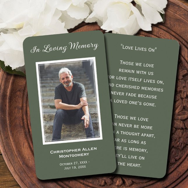 Carte de prière commémorative de la photo funérair (Funeral memorial prayer card features a photo and details on the front, a poem or prayer on back)