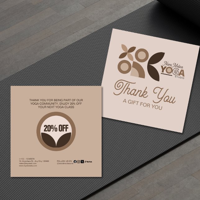 Carte De Réduction Studio De Yoga Motif Brown Beige Moderne (Créateur téléchargé)