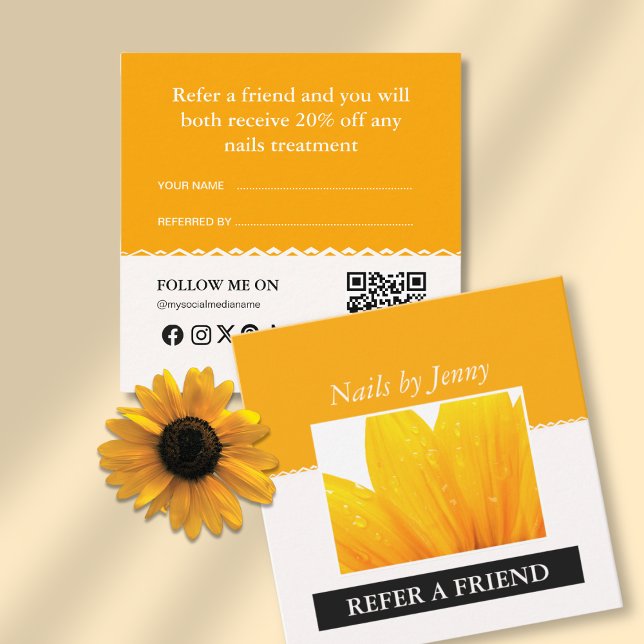 Carte De Référencement Moderne Elégant Orange Blanc Floral Artiste Nail (Créateur téléchargé)