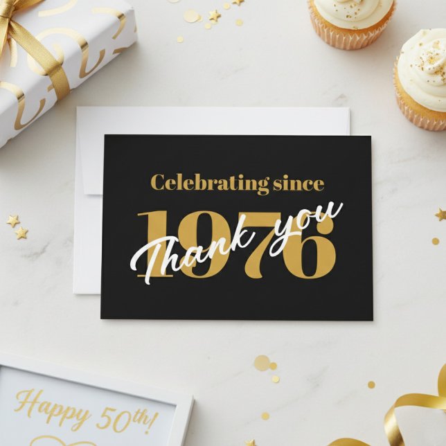 Carte De Remerciements 50th Birthday 1976 Retro Black And Gold (A "Celebrating Since 1976 Thank You" card on a white and gold 50th birthday themed table)