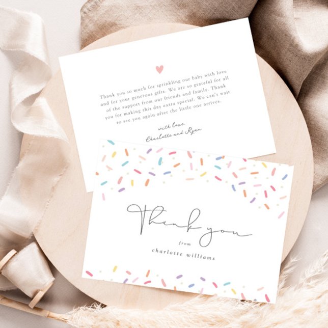 Carte De Remerciements Baby shower d'arrosage arc-en-ciel mou (Cute rainbow sprinkle baby shower thank you cards.)