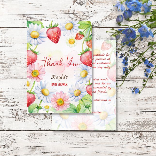 Carte De Remerciements Baby shower de fraise Berry (Berry sweet strawberry baby shower thank you cards strawberries and daisies summer baby shower)