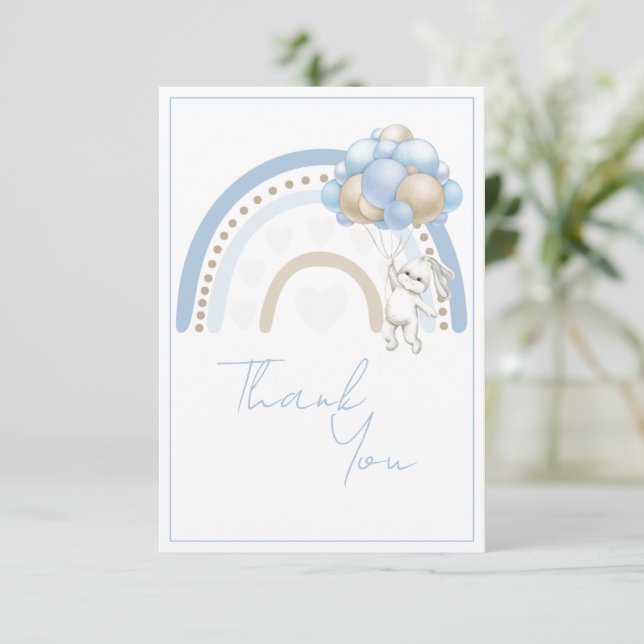 Carte De Remerciements Baby shower lapin lapin arc-en-ciel bleu (Debout devant)