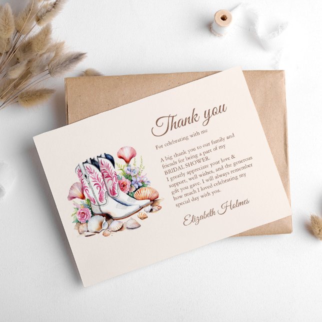 Carte De Remerciements Bottes de cowgirl côtières bohèmes pour une douche (Boho Coastal Cowgirl Boots Bridal Shower Thank You Card on a boho table.)