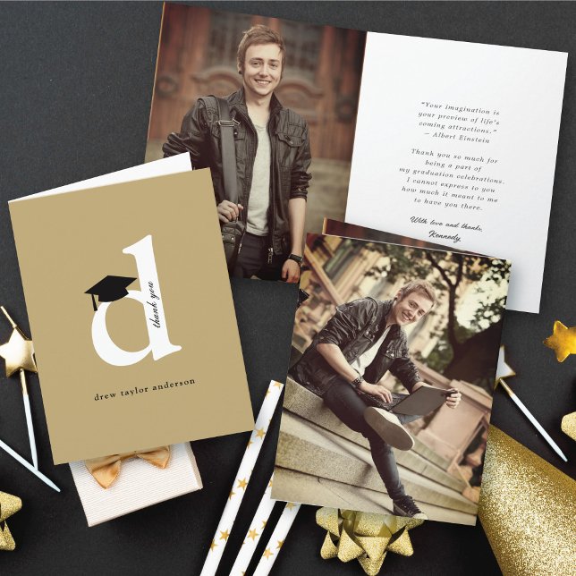 Carte De Remerciements Classic Monogramme D Graduation Cap Photo moderne (Classic Monogram K Graduation Cap Modern Thank You Photo Folded Card @ zazzle.com/color_therapy)