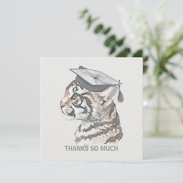 Carte de remerciements de diplôme unique (Debout devant)
