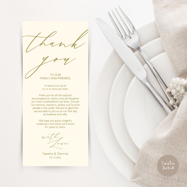 Carte de remerciements de réglage minimaliste du M (Modern Minimalist Wedding Dinner Place Setting Thank You Card in aesthetic yellow gold)