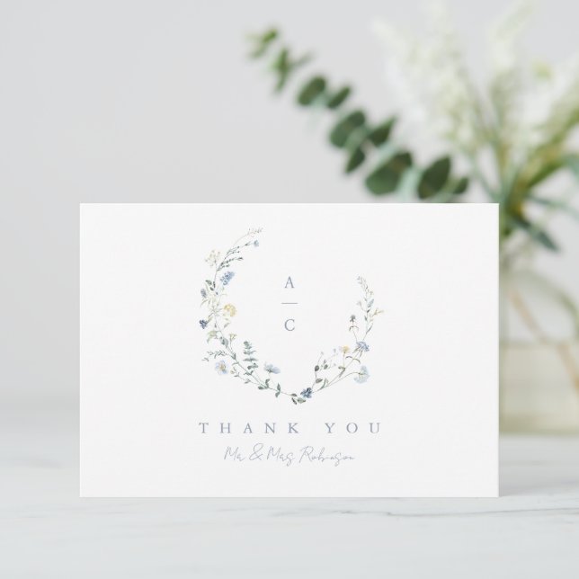 Carte De Remerciements Dusty Blue Fleur sauvage Rustic Boho Mariage monog (Debout devant)