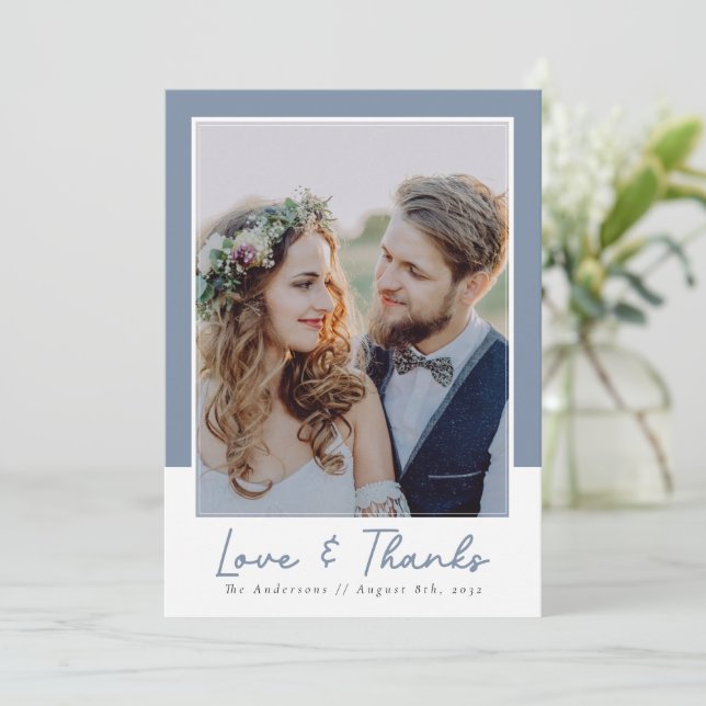 Carte De Remerciements Dusty Blue Love & Thanks Mariage photo (Debout devant)
