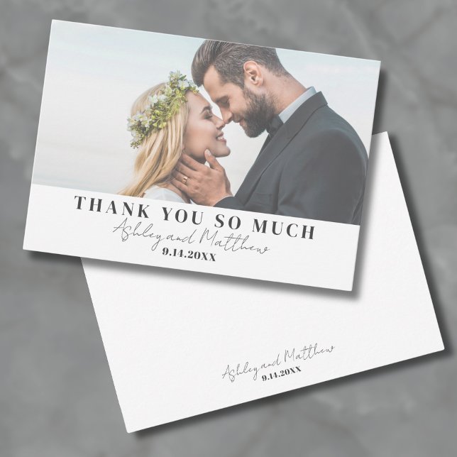 Carte De Remerciements Élégant Chic Simple Écriture Photo de Mariage (Simple Elegant Script Typography Wedding Photo Thank You Card)