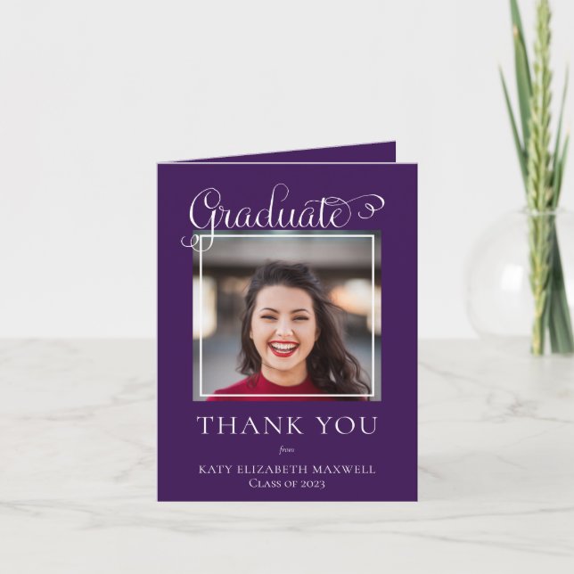 Carte De Remerciements Élégant Script Classy Graduate Photo violet (Devant)