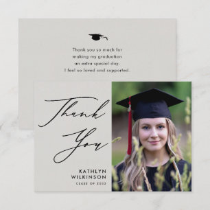 Carte De Remerciements Élégant script noir sur Gris Photo Graduation