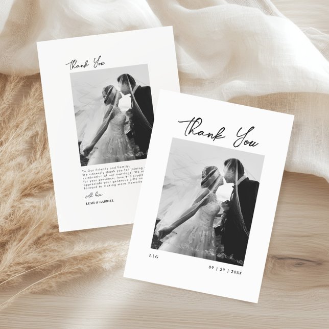 Carte De Remerciements Élégant script photo Mariage noir et blanc (Créateur téléchargé)