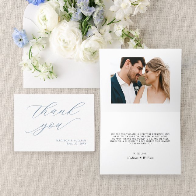 Carte De Remerciements Élégante calligraphie Dusty Blue Photo Mariage (Créateur téléchargé)