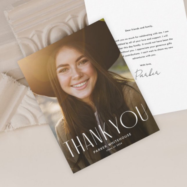 Carte De Remerciements Élégante Typographie de fin d'études (Elegant typography photo graduation thank you card.)