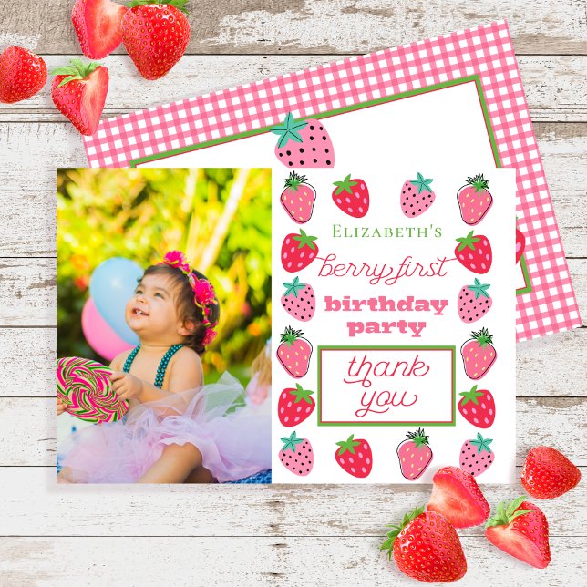 Carte De Remerciements Fille fraise Photo Berry Premier anniversaire fête (Strawberries Girl Photo Berry First Birthday Party Thank You Flat Card)