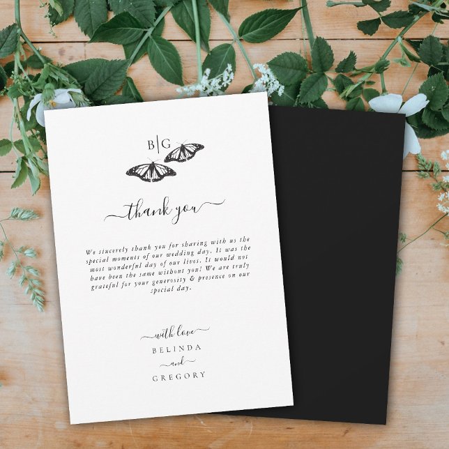 Carte De Remerciements Mariage minimaliste de papillon noir blanc (Minimalist Black White Butterfly Monogram Wedding Thank You Card)