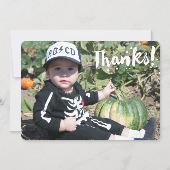 Carte De Remerciements Merci! en simple texte blanc sur une photo personn (Devant)