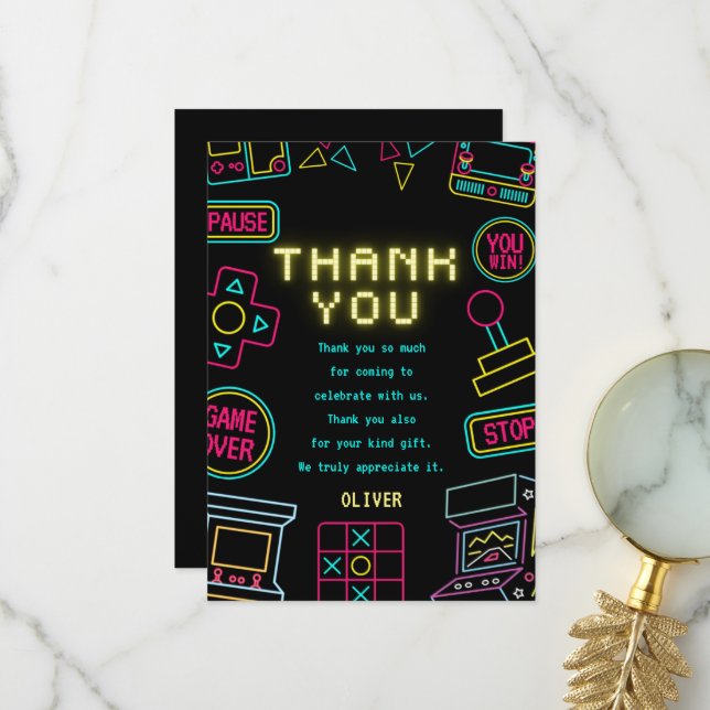 Carte De Remerciements Neon Toute année jeux vidéo arcade anniversaire (Devant/Arrière en situation)