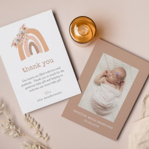 Carte De Remerciements Photo de nouveau-né avec fleurs boho et herbe de p