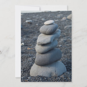 Carte De Remerciements Pile De Rochers Gris Sur La Plage