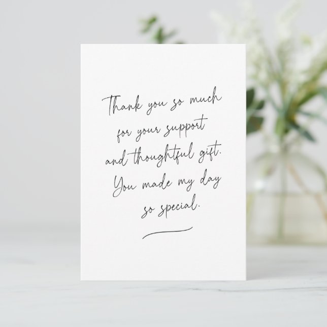 Carte De Remerciements Propre et Chic Écriture Manuscrite Noir Blanc  (Debout devant)