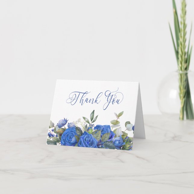 Carte De Remerciements Rose bleu et Eucalyptus Élégante calligraphie (Devant)